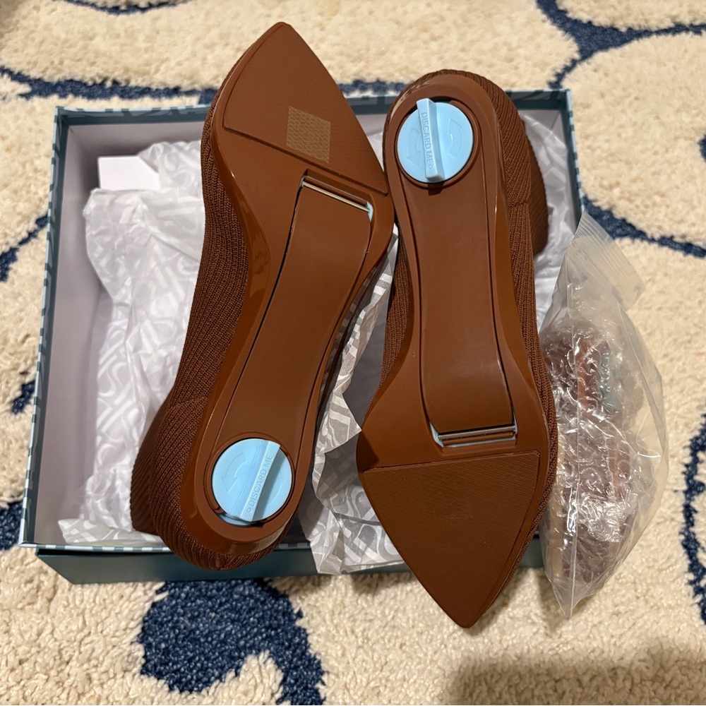 Sz 7 Walnut Booties from Pashion Footwear - Picture 3 of 3